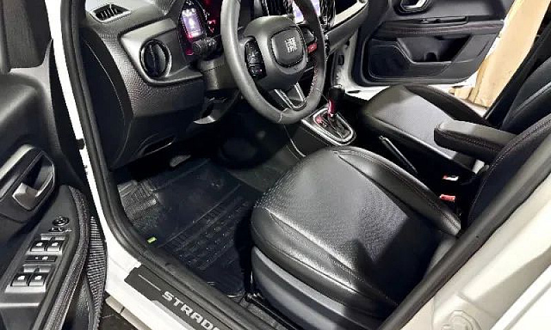 Fiat Strada Ultra 1....