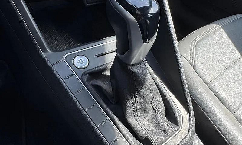 Volkswagen Nivus Hig...