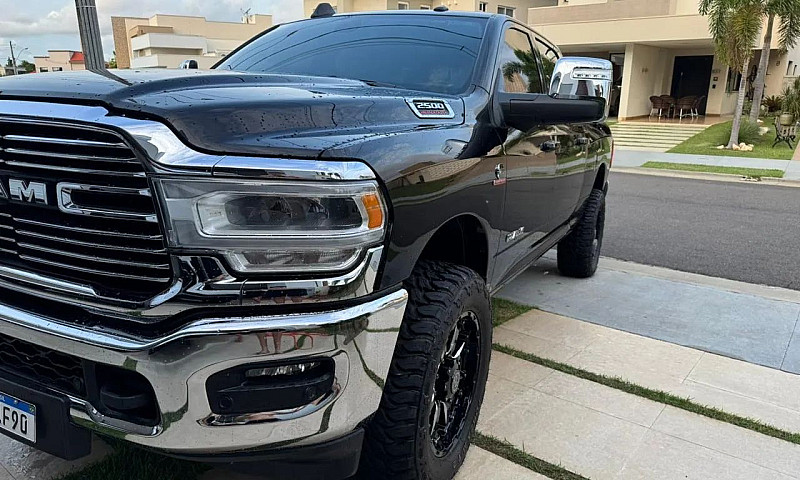 Ram 2500 Laramie Com...