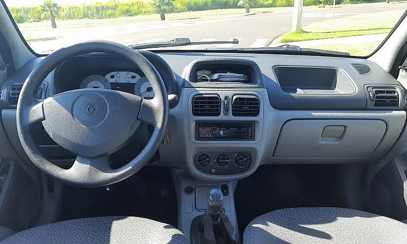 Renault Clio Hi-Flex...