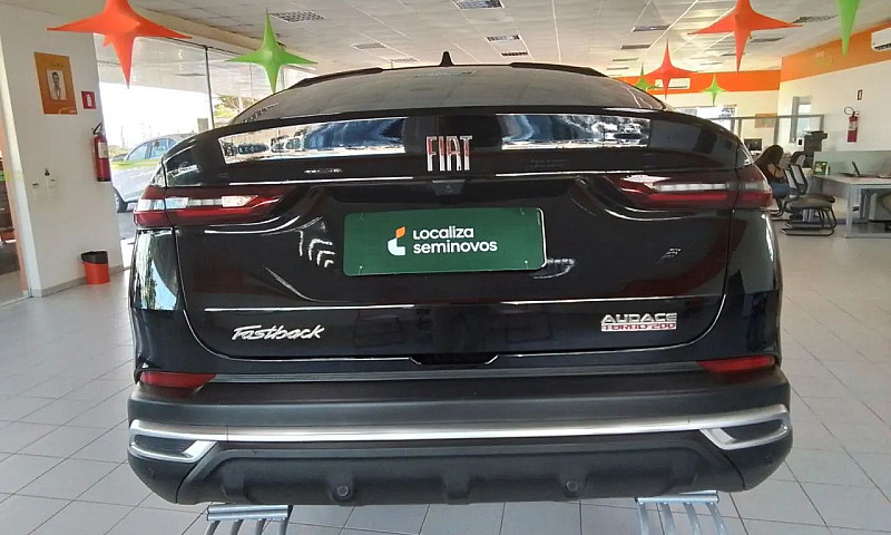 Fiat Fastback 2024 1...