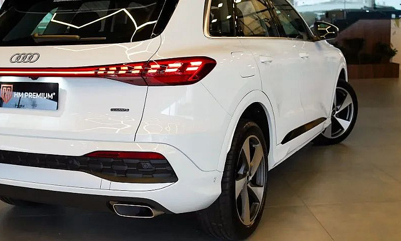 Audi Q5 Advanced 2.0...