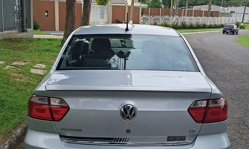 Volkswagen Voyage Co...