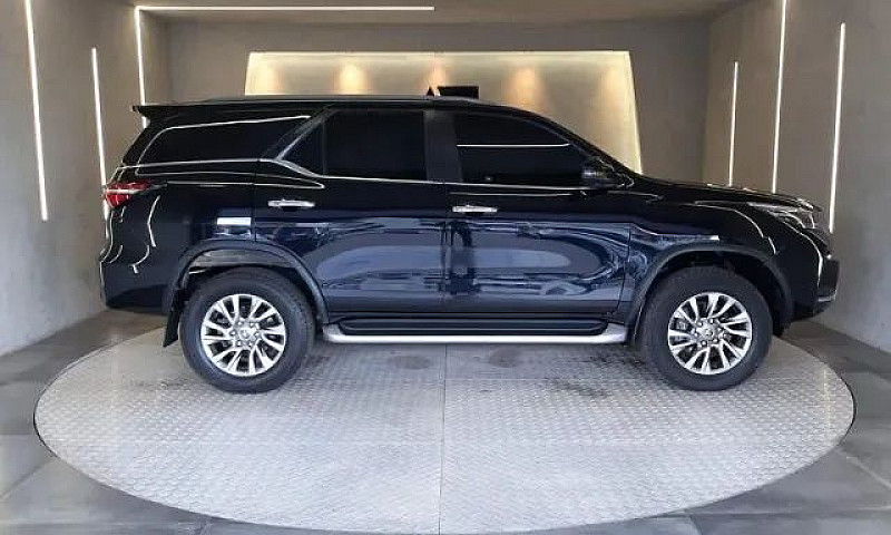 Toyota Hilux Sw4 Srx...