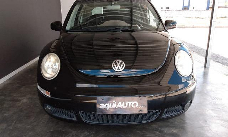 Volkswagen New Beetl...