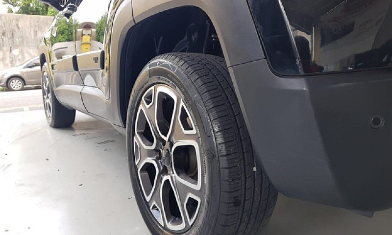 Jeep Renegade Longit...