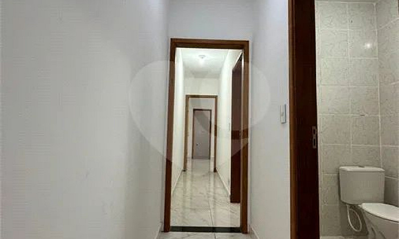 Casa Com 2 Quartos À...