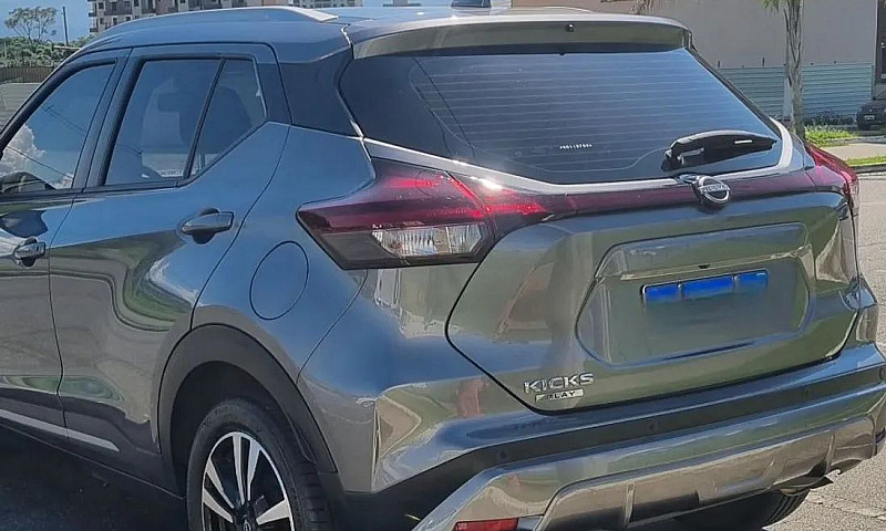 Nissan Kicks Play Ad...