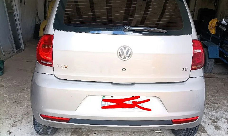 Volkswagen Fox 1.6 M...