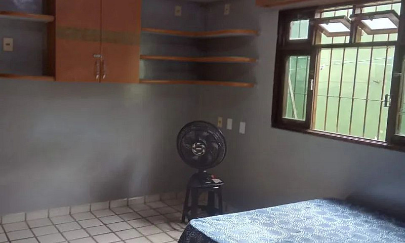 Quarto Com Banheiro ...