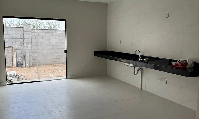 Linda Casa De 3/4 Em...