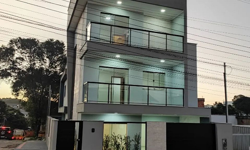  Triplex Bairro De C...