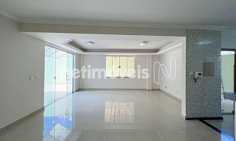 Casa 4 Quartos No Co...