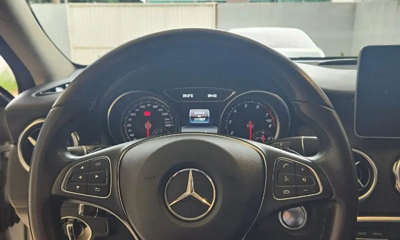 Mercedes-Benz Gla 20...