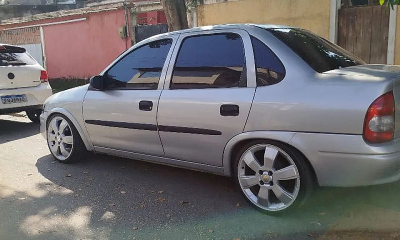 Chevrolet Corsa Sed....