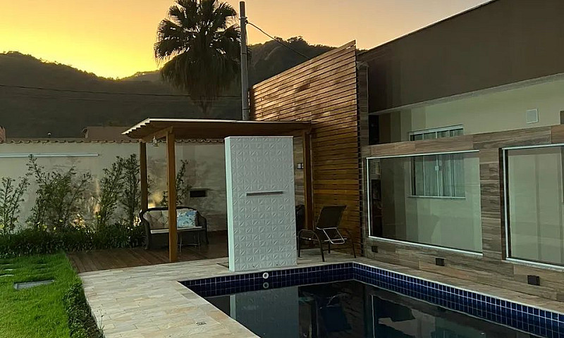 Casa Três Quartos Pi...