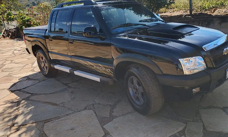 Chevrolet S10 Pick-U...