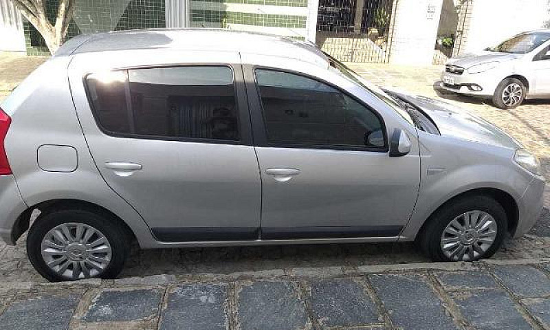 Renault Sandero 1.6...