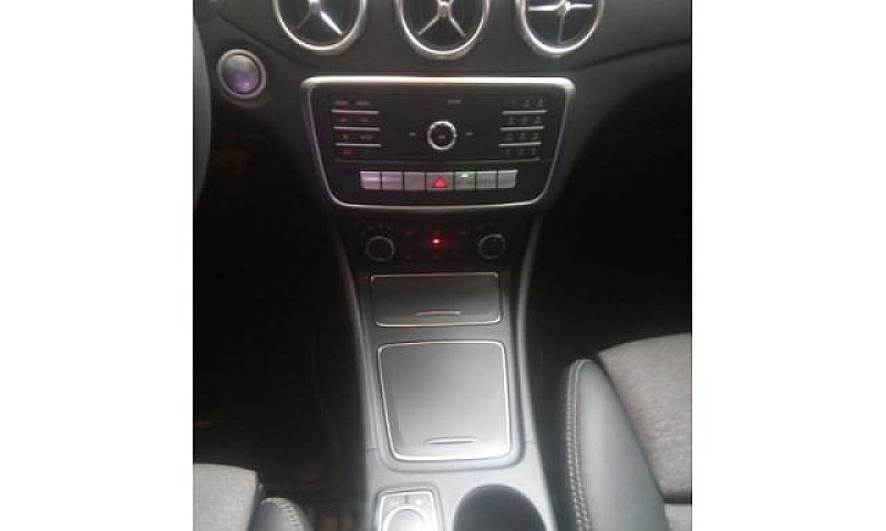 Mercedes-Benz  Gla 2...