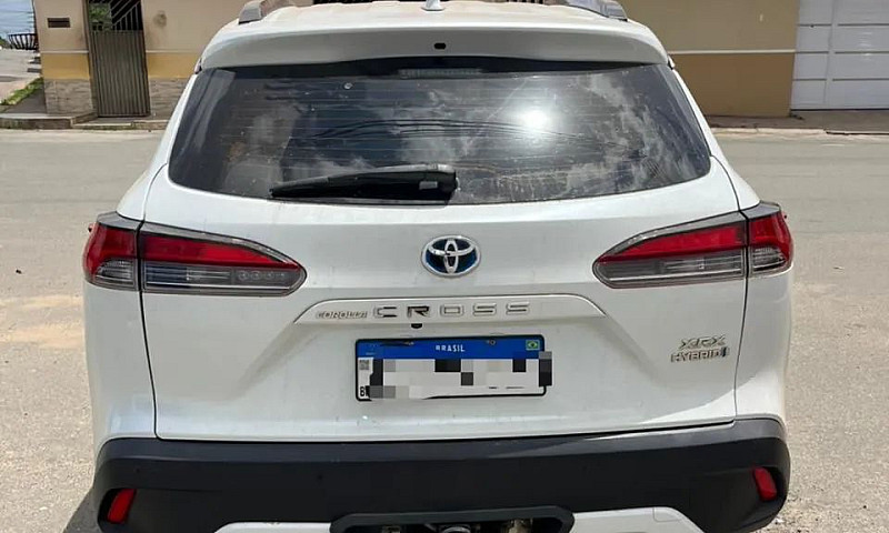 Toyota Corolla Cross...