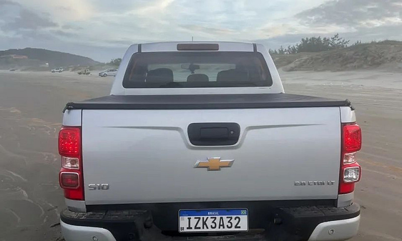 Chevrolet S10 Pick-U...