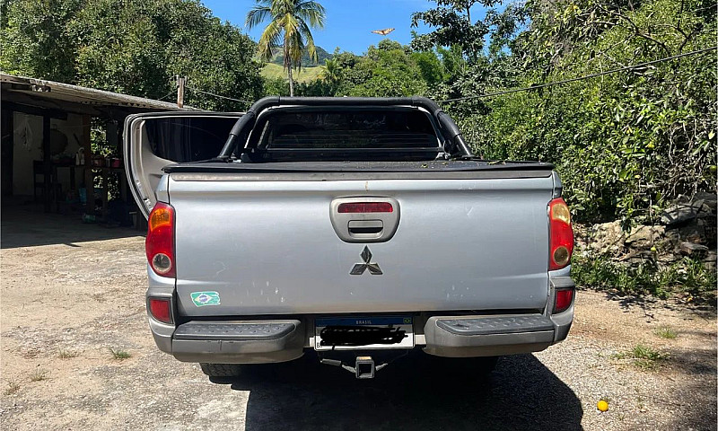 Mitsubishi L200 Trit...