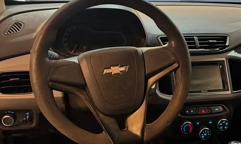 Chevrolet Onix Hatch...