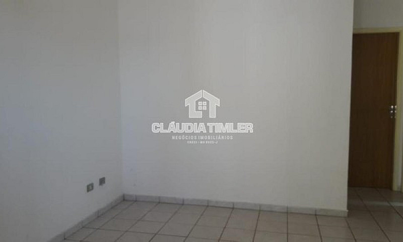 Casa Em Condomínio 3...