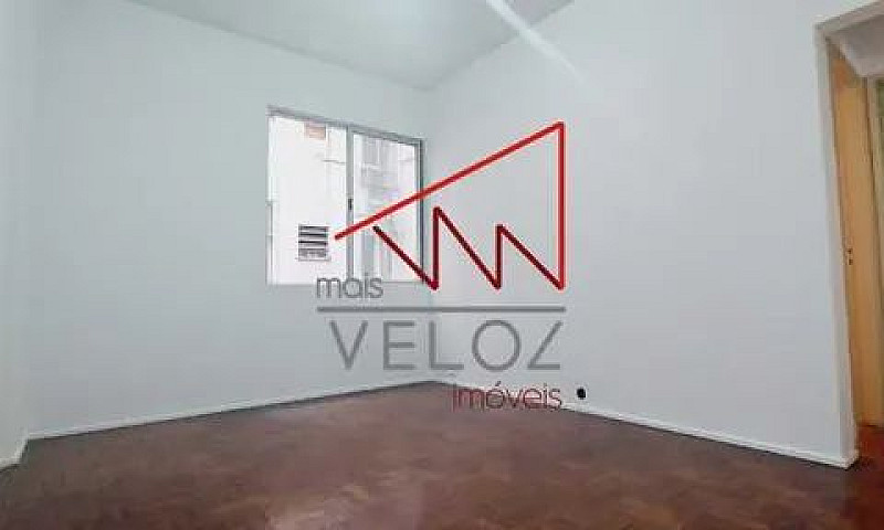 Apartamento-À Venda-...