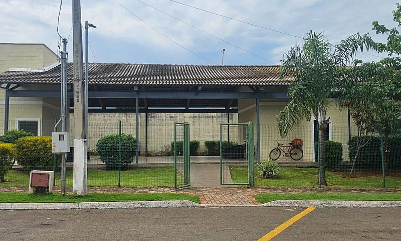 Casa 3 Qts Condomíni...