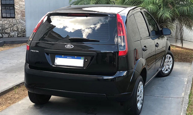 Ford Fiesta 1.0 8V F...