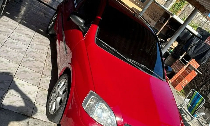 Chevrolet Corsa Hatc...