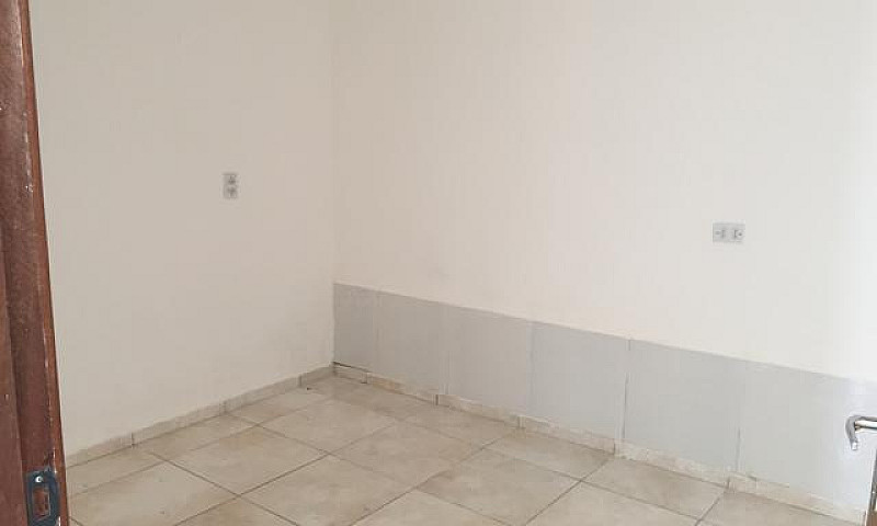 Casa Com 2/4 Sem Gar...