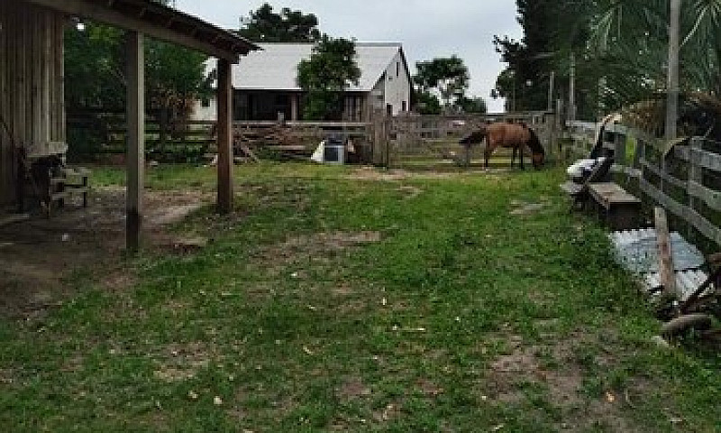 Vendo Casa Em Itapuã...