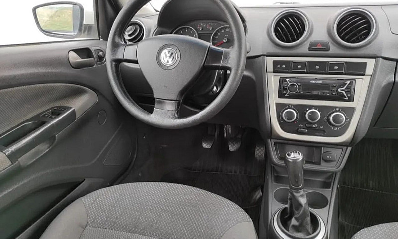 Volkswagen Voyage Co...