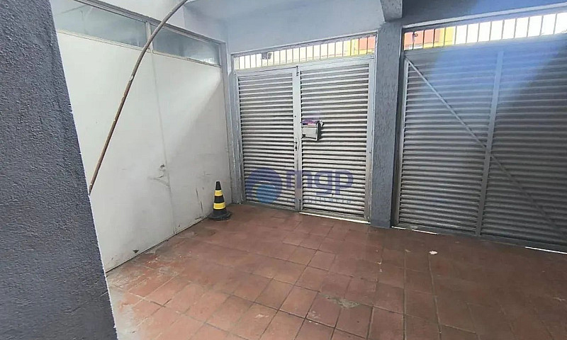 Casa Com 2 Dormitóri...