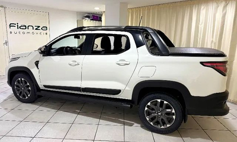 Fiat Strada Ultra 1....