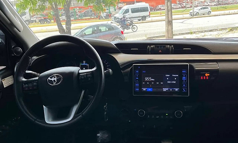 Toyota Hilux Cd Srv ...