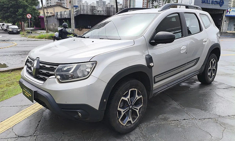 Renault Duster Iconi...
