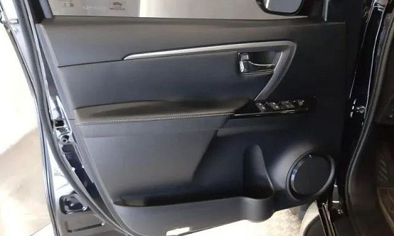 Toyota Hilux Sw4 Srx...
