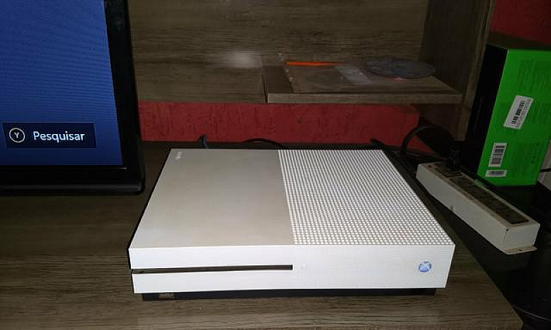 Xbox One S 500Gb...