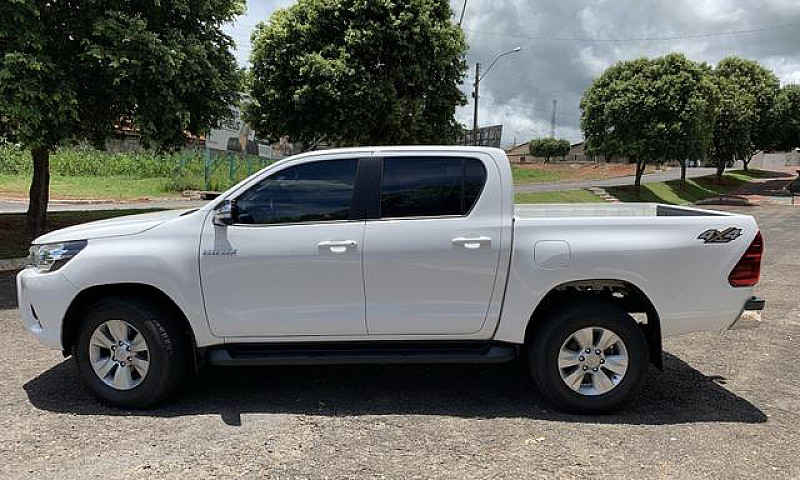 Hilux Srv...