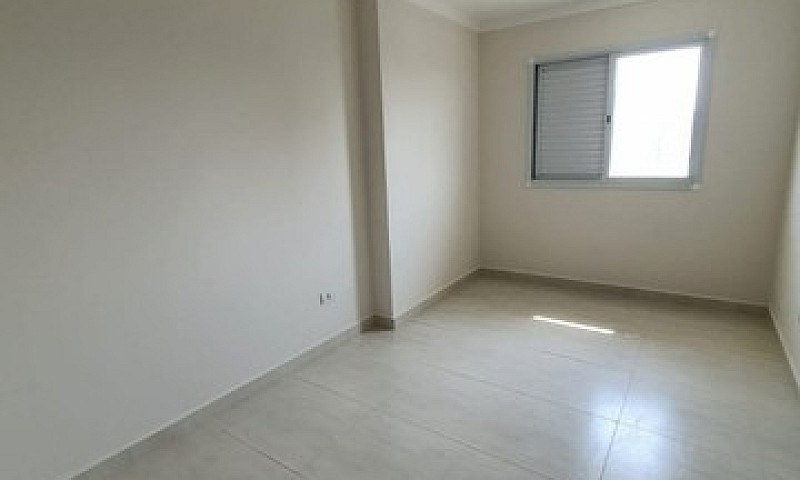 93M² De Área Útil, N...