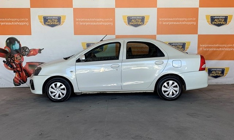 Toyota Etios Sedan X...