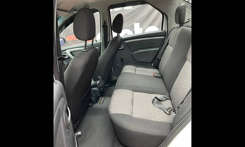 Renault Logan Expres...