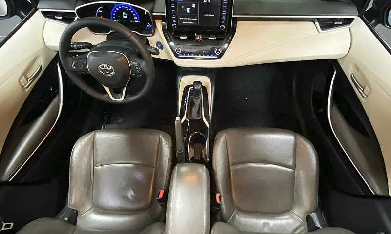 Toyota Corolla Altis...