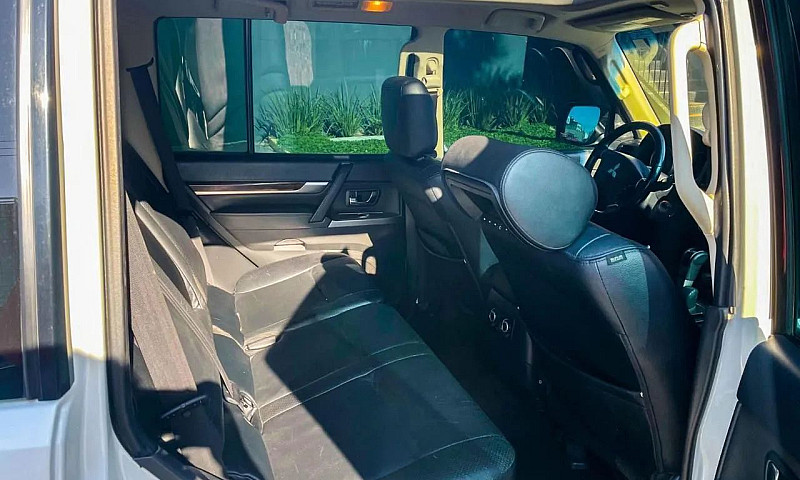 Mitsubishi Pajero Hp...