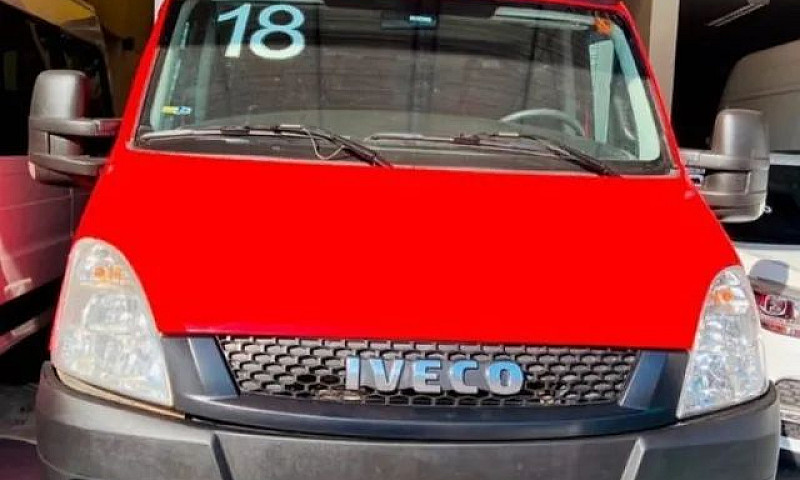 Iveco Bau Seco Ano 2...
