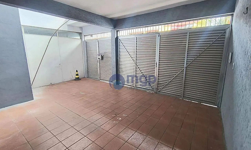 Casa Com 2 Dormitóri...