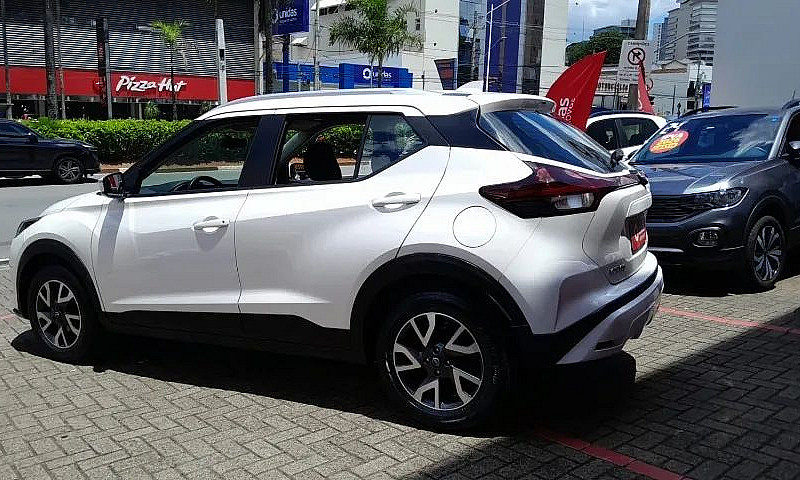 Nissan Kicks Sense 1...
